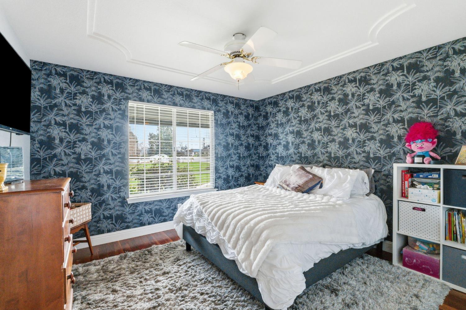 5355 Poinsetta Ave, Clovis, CA 93619