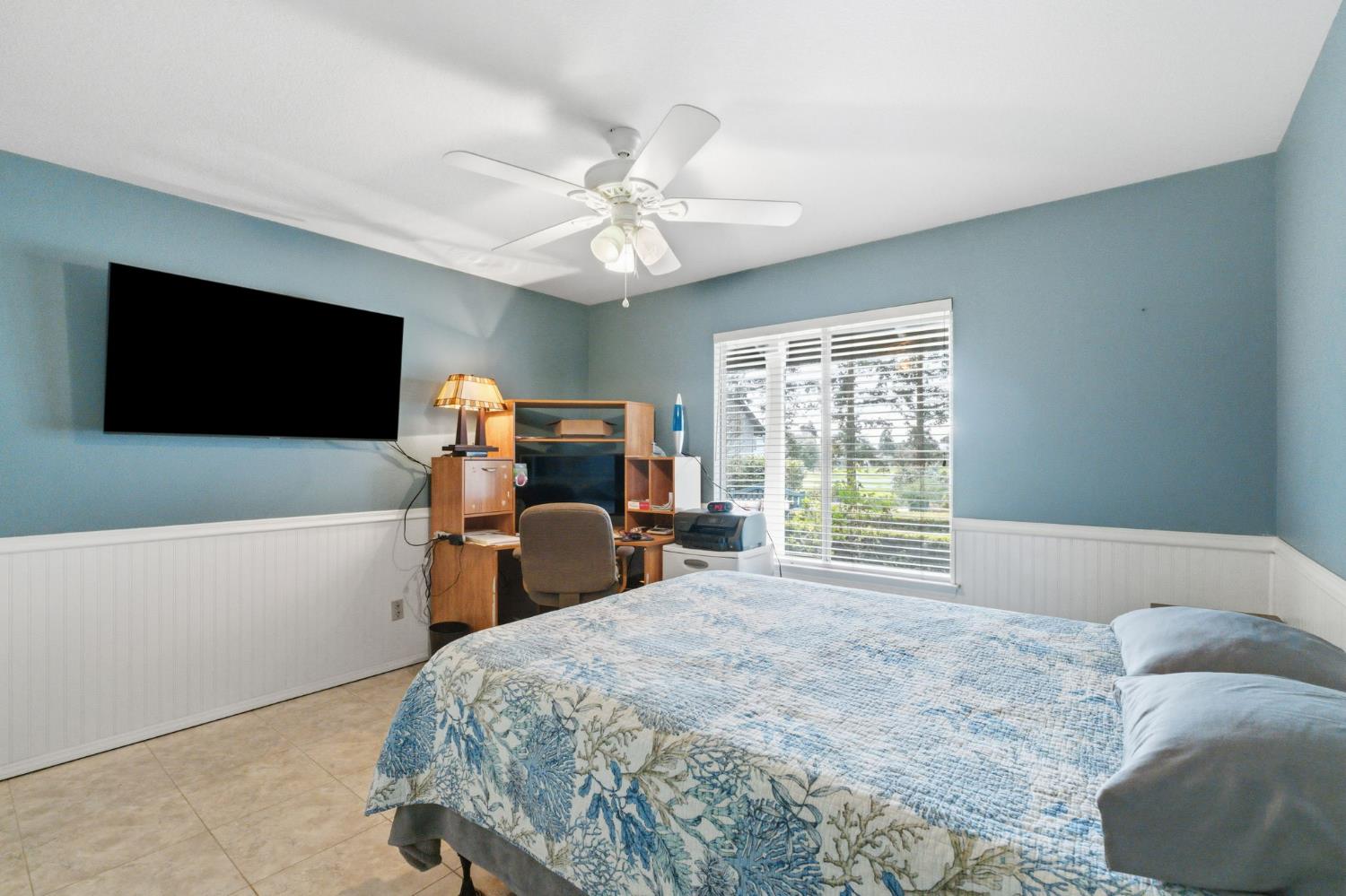 5355 Poinsetta Ave, Clovis, CA 93619