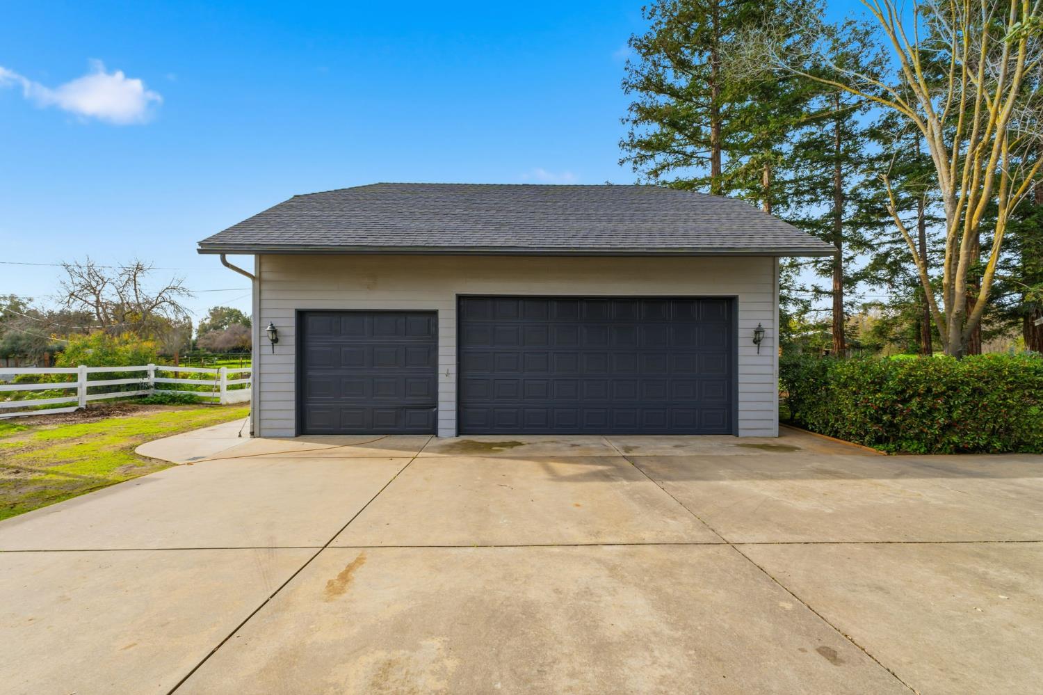 5355 Poinsetta Ave, Clovis, CA 93619