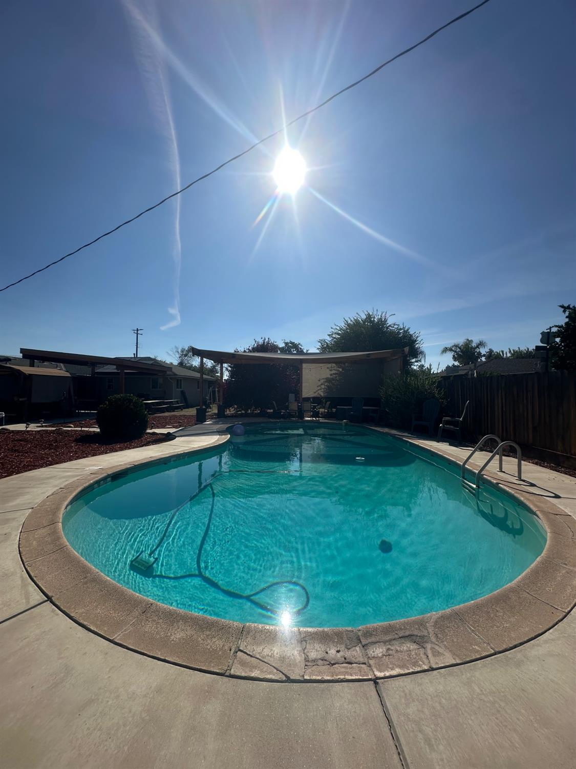 5545 E Washington Ave, Fresno, CA 93727