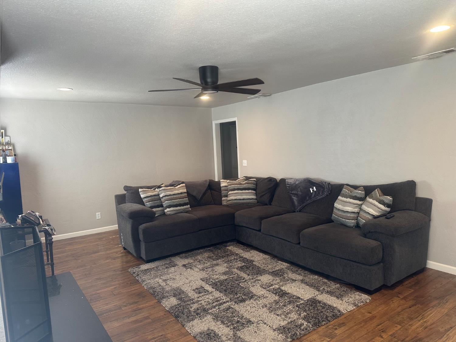 5545 E Washington Ave, Fresno, CA 93727