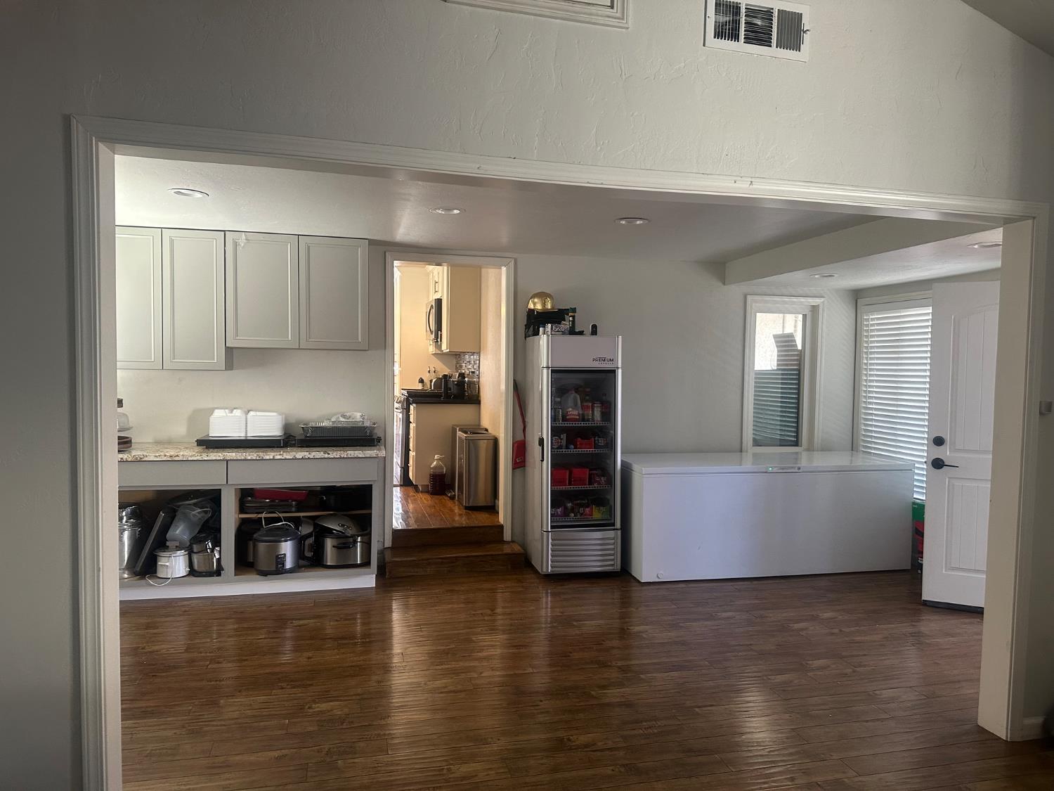 5545 E Washington Ave, Fresno, CA 93727