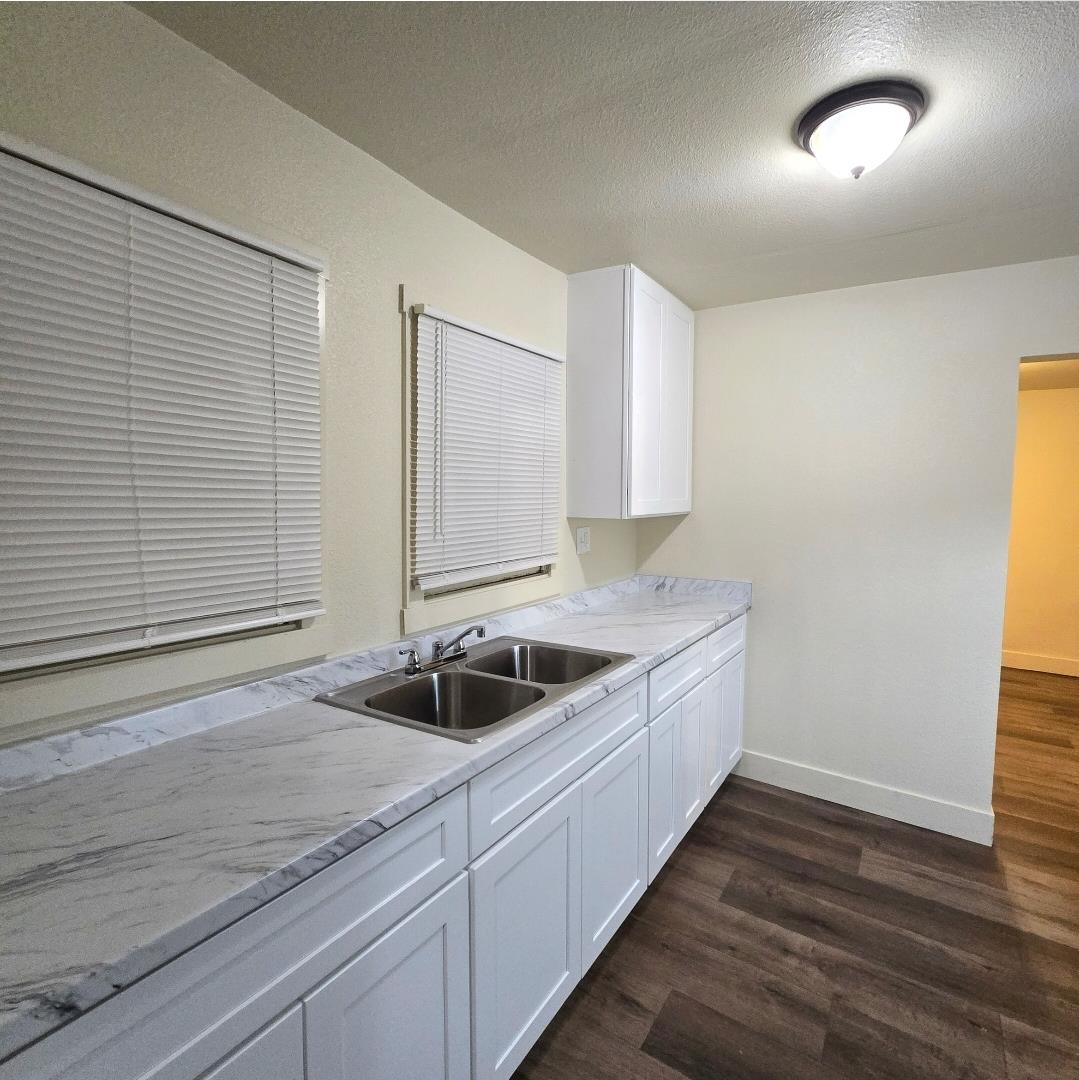 5251 N State St, Fresno, CA 93722