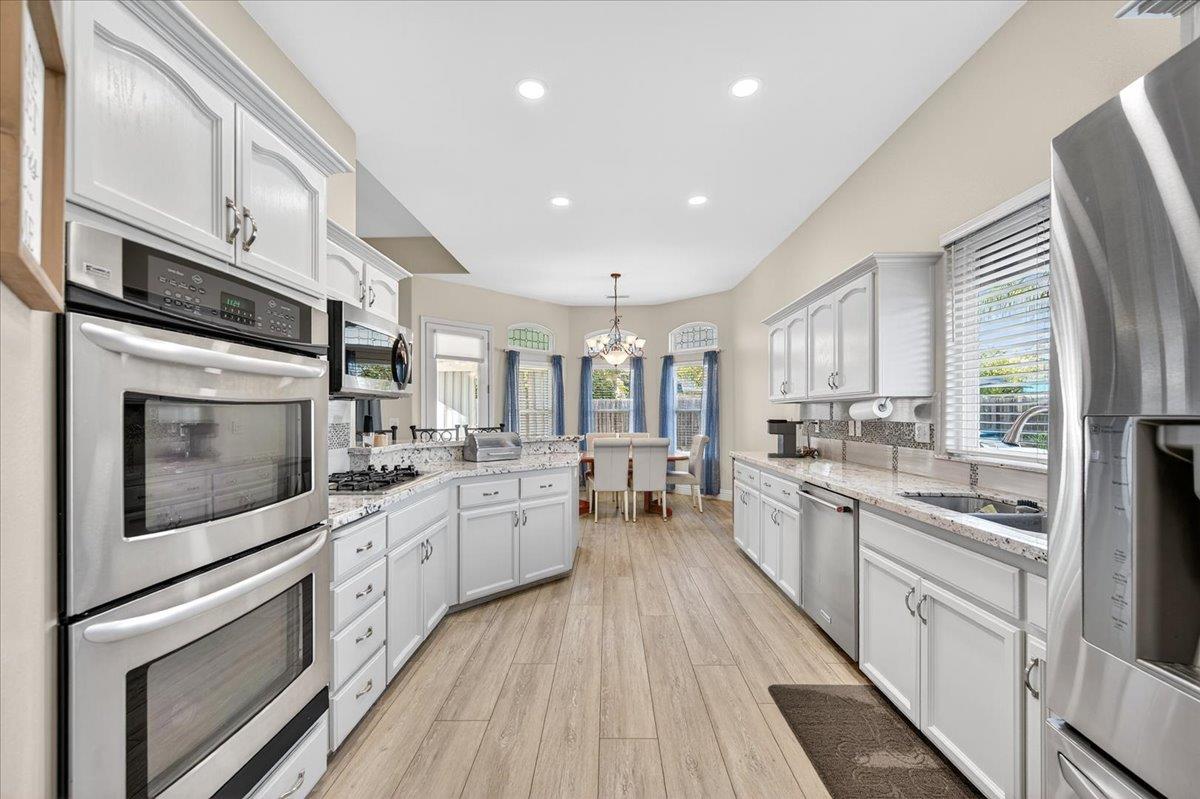 174 N Lind Ave, Clovis, CA 93612