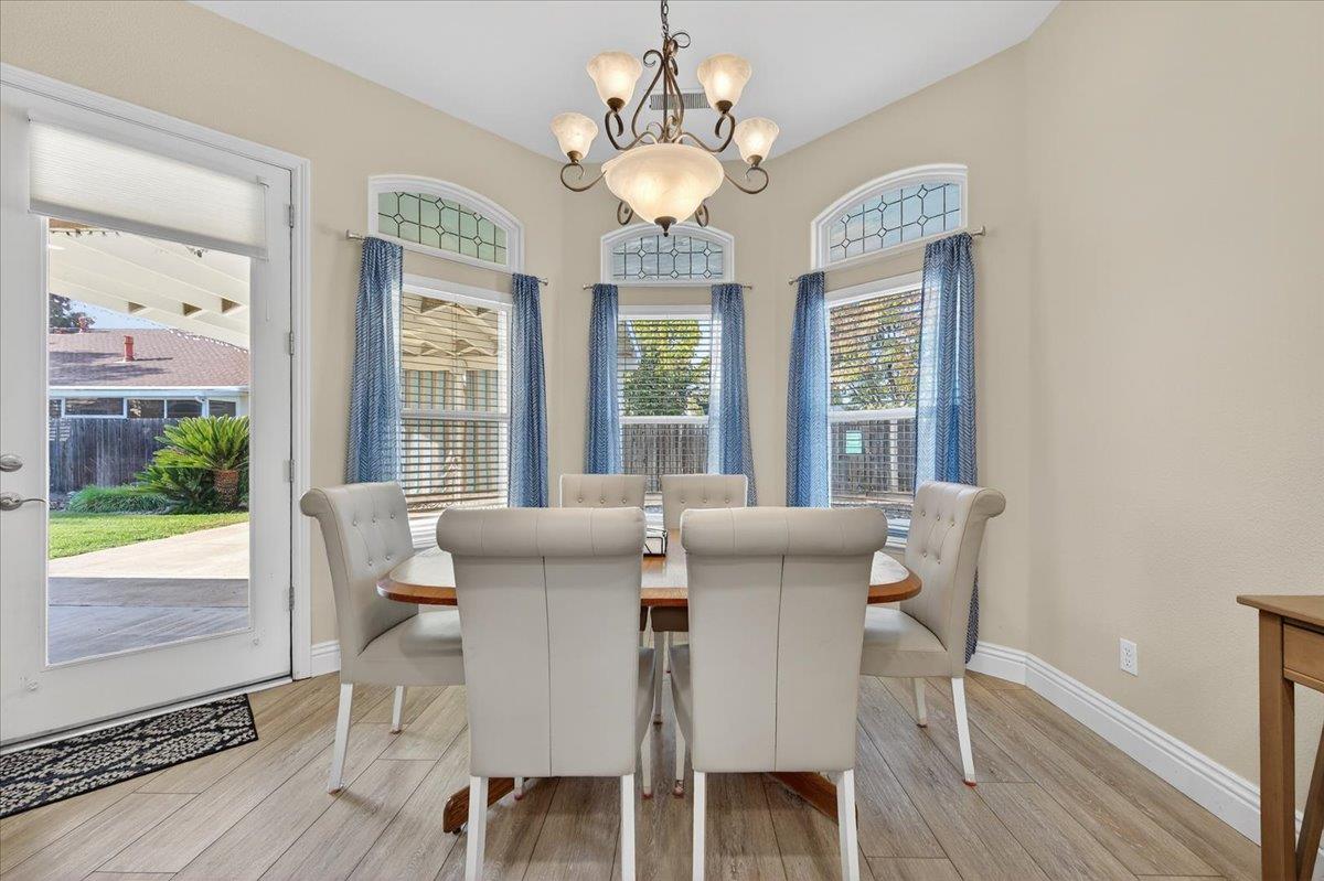 174 N Lind Ave, Clovis, CA 93612