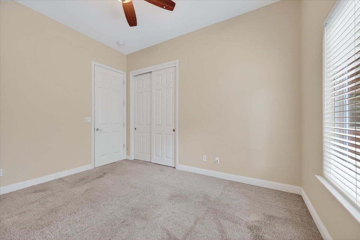 174 N Lind Ave, Clovis, CA 93612