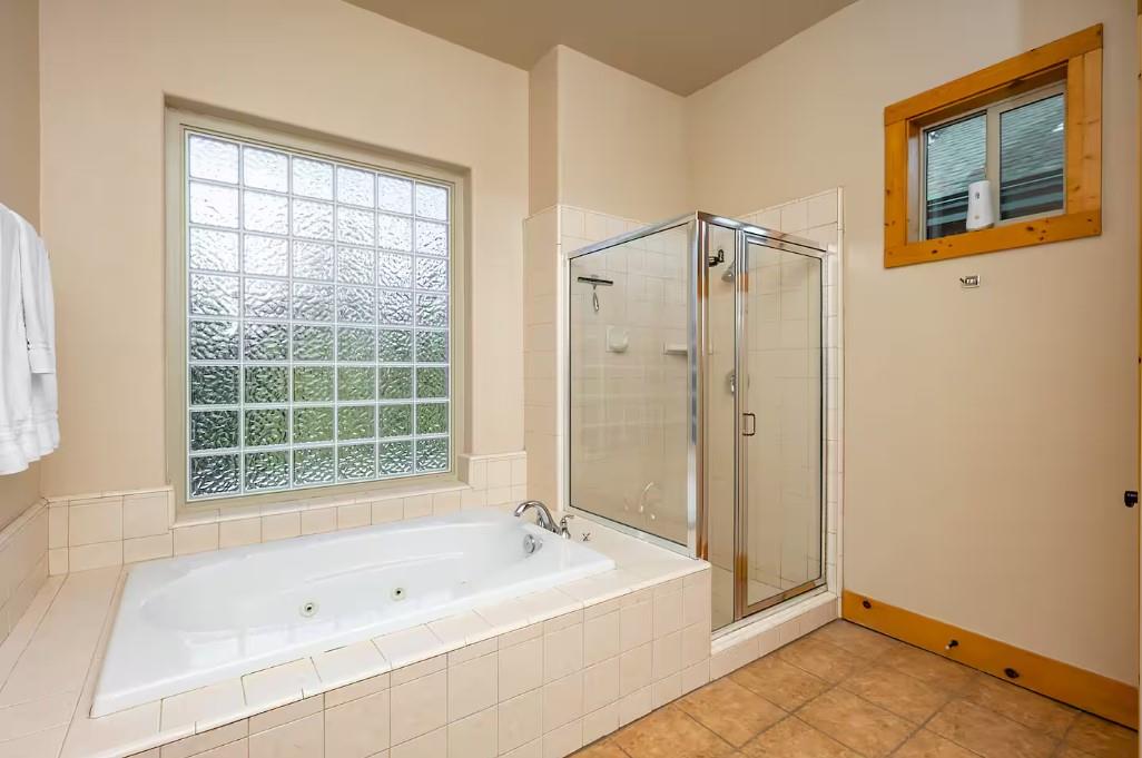 40836 Village Pass Ln, Shaver Lake, CA 93664