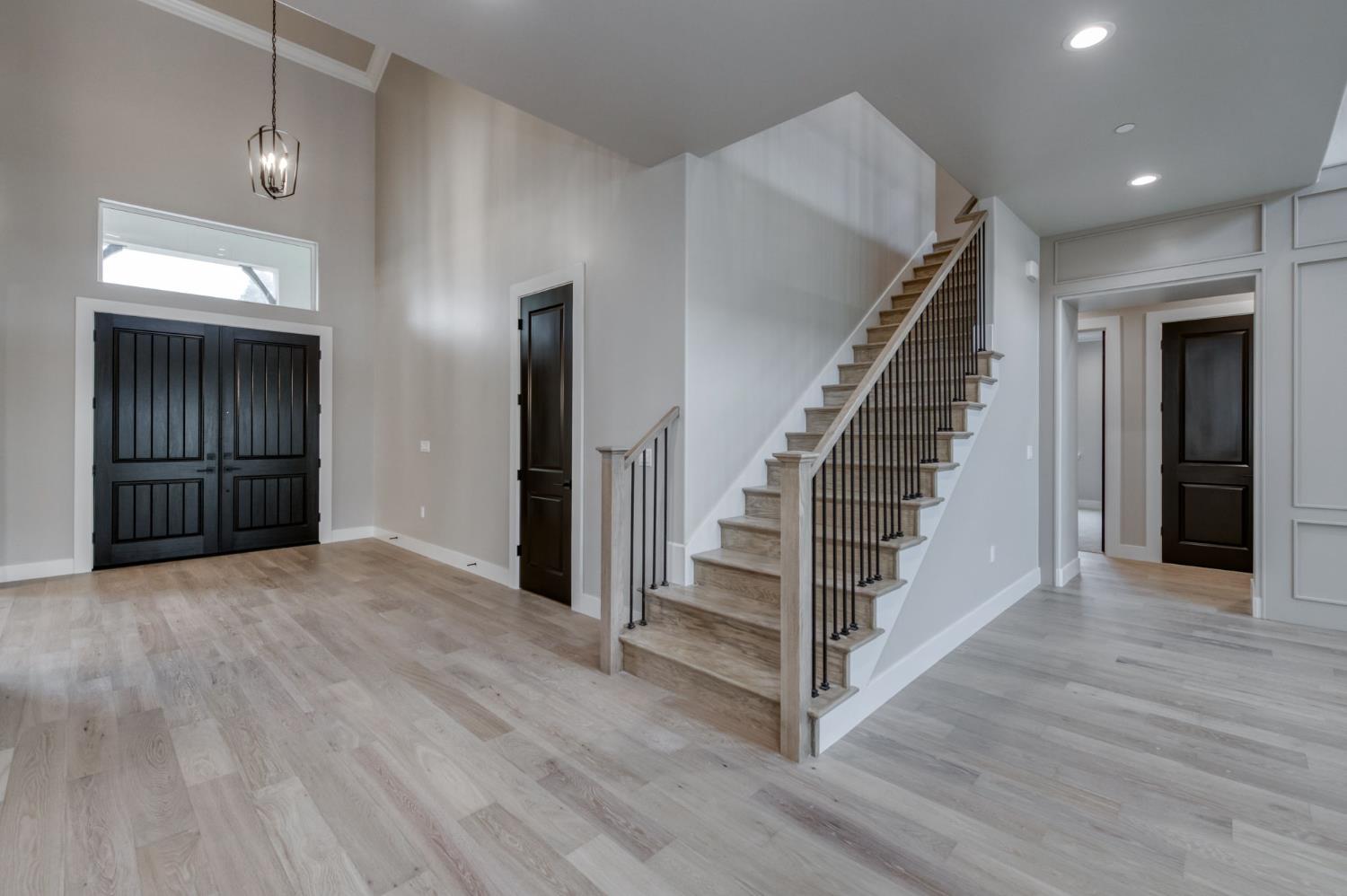 11574 N Range View Dr, Fresno, CA 93730