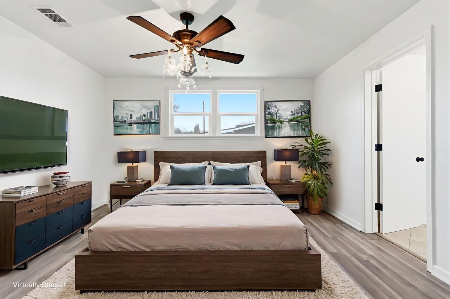 2111 Carter Way, Hanford, CA 93230