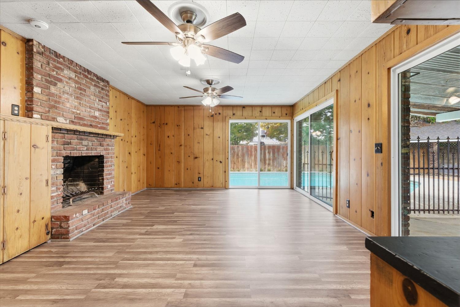 2111 Carter Way, Hanford, CA 93230