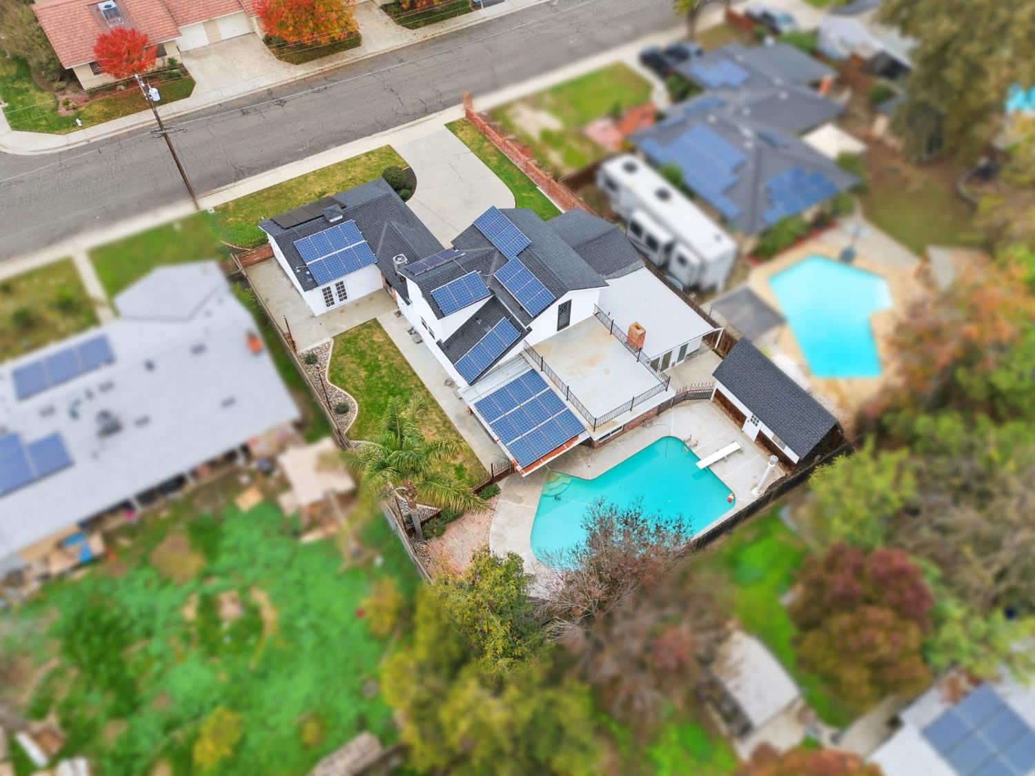 2111 Carter Way, Hanford, CA 93230