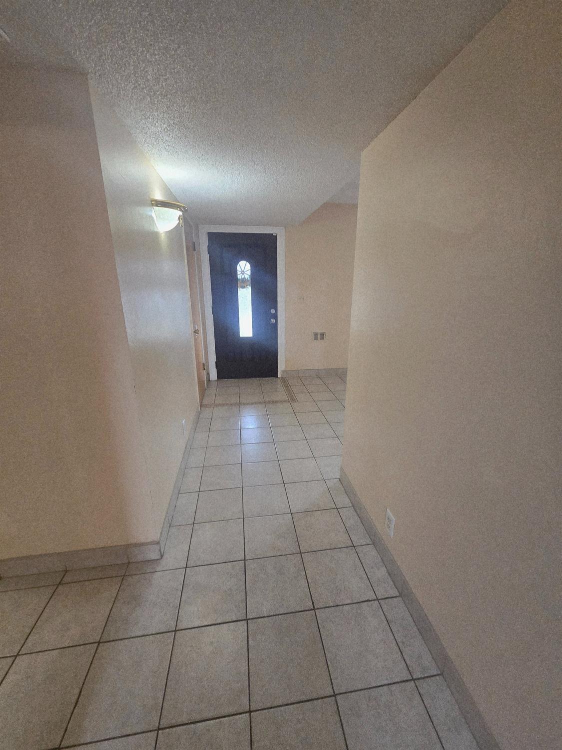 1448 E Akers Way, Dinuba, CA 93618