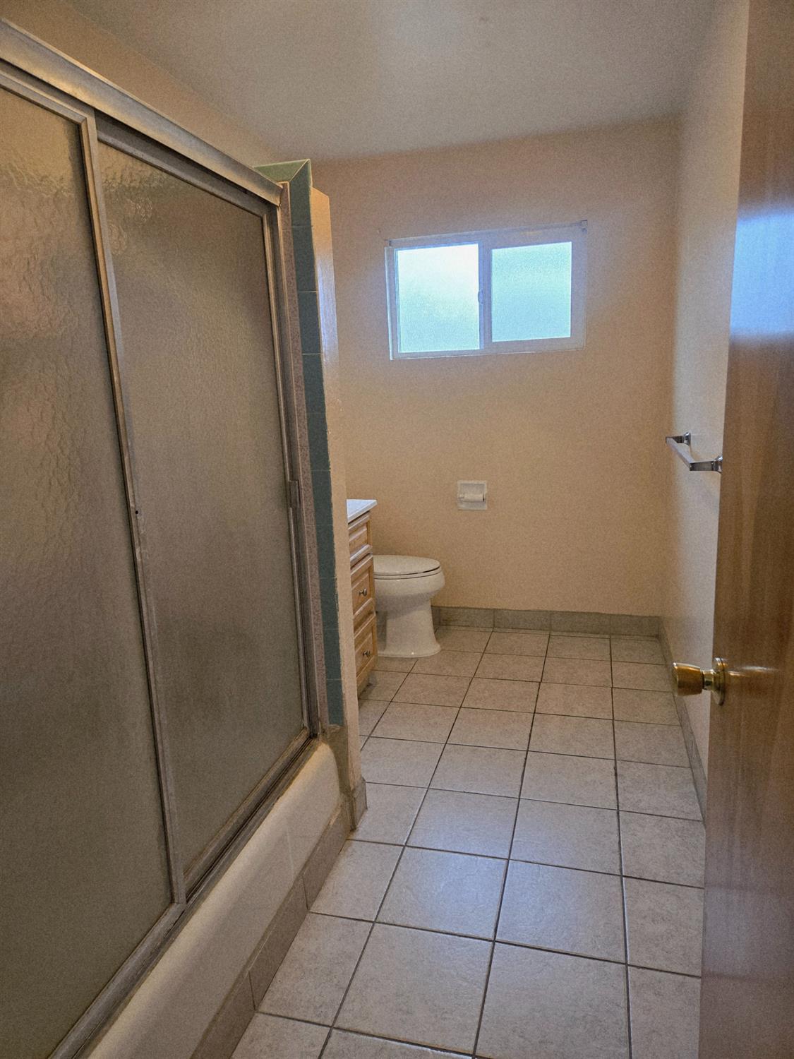 1448 E Akers Way, Dinuba, CA 93618