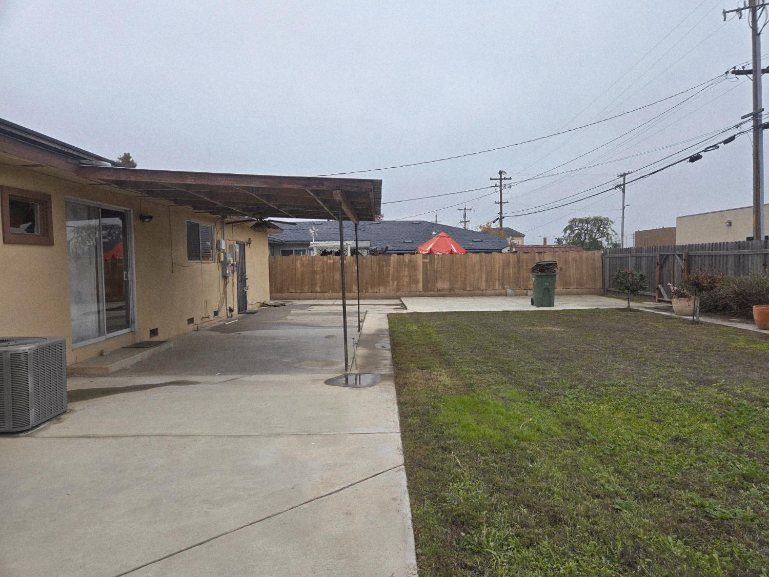 1448 E Akers Way, Dinuba, CA 93618