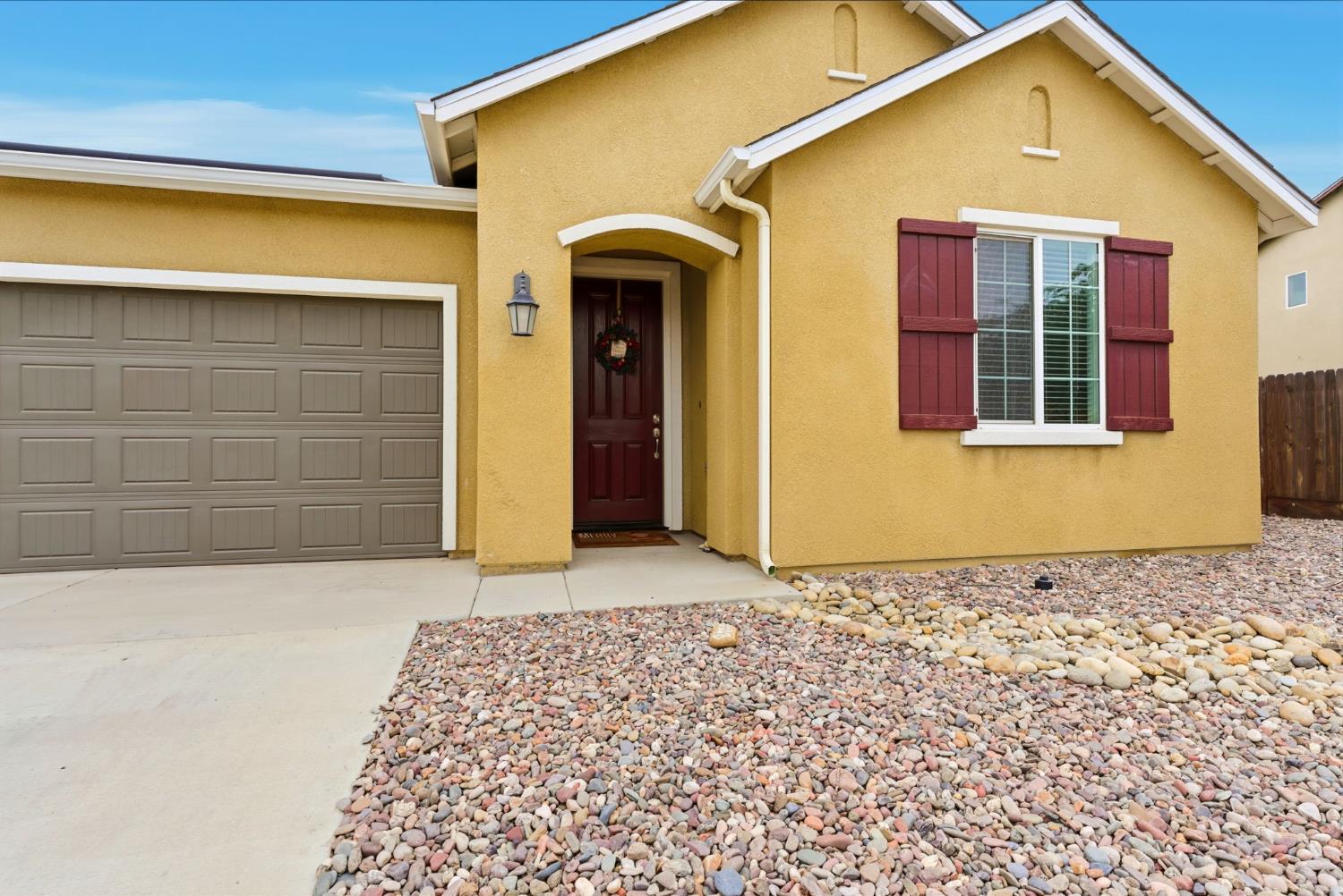 3934 E College, Visalia, CA 93292