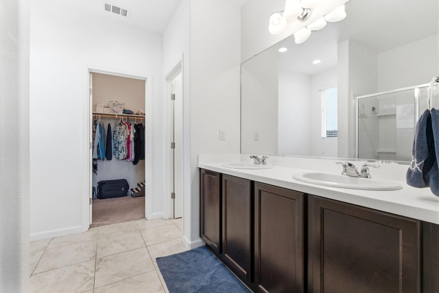 3934 E College, Visalia, CA 93292