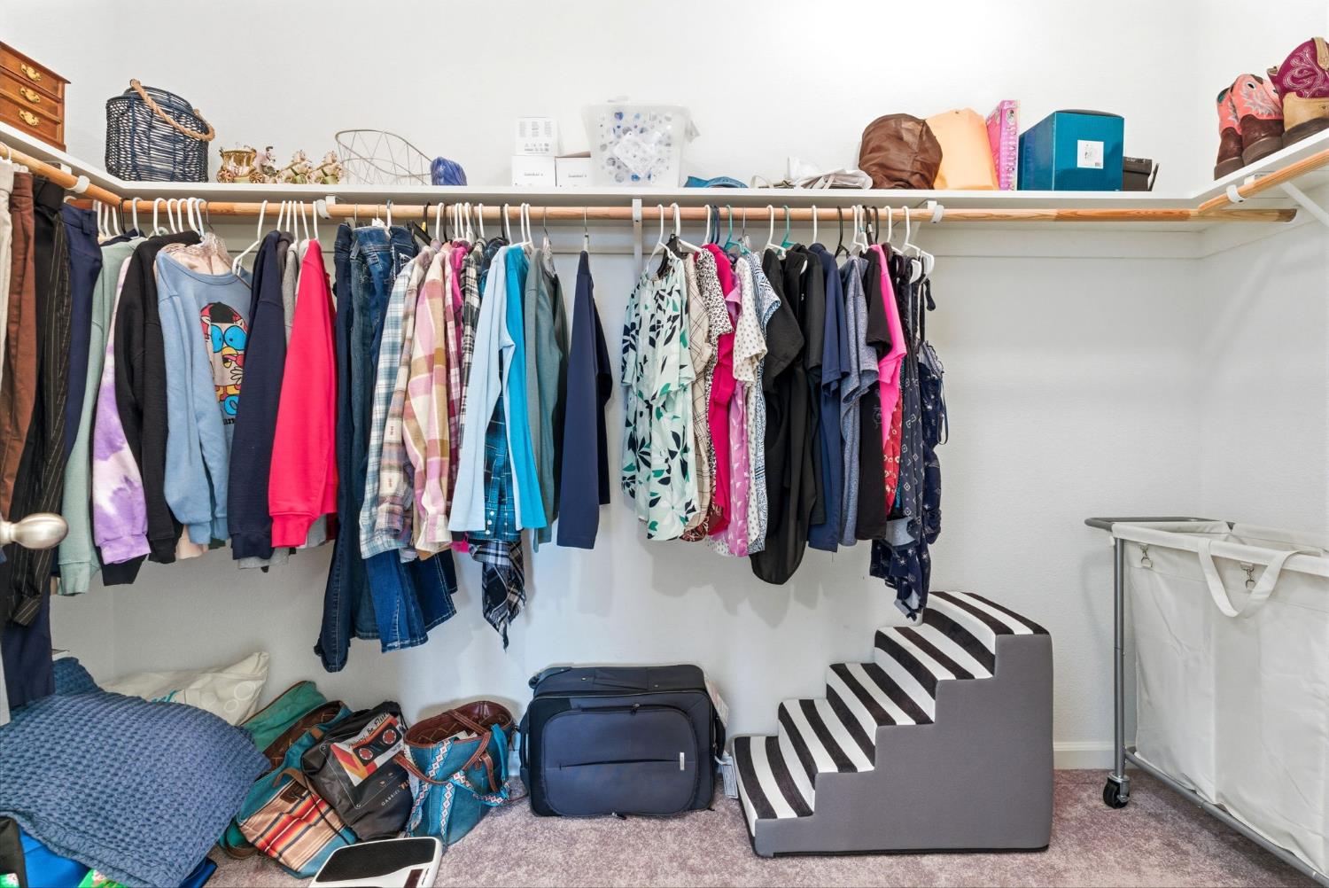 3934 E College, Visalia, CA 93292