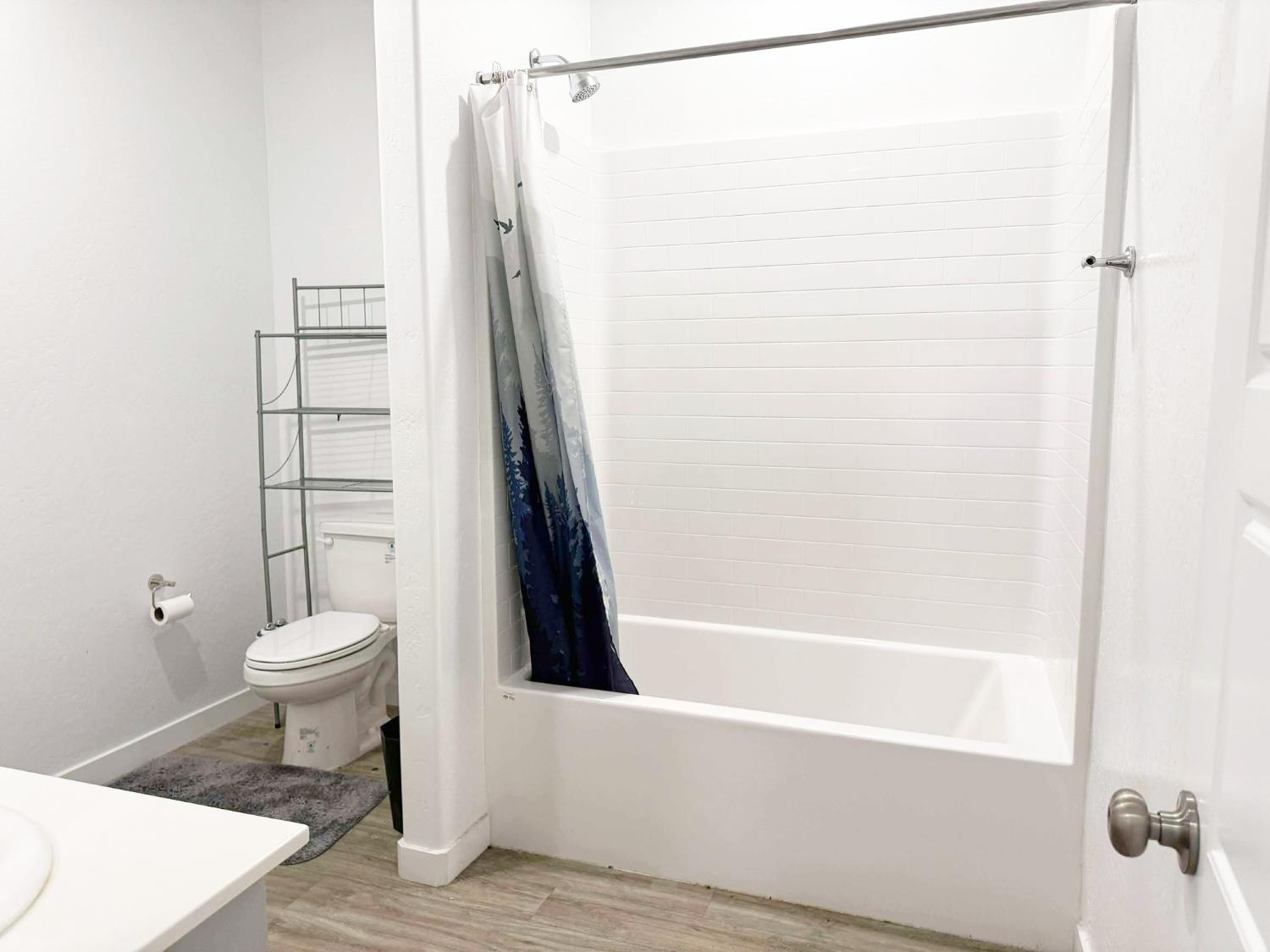 2844 N Vahe Ave, Fresno, CA 93737