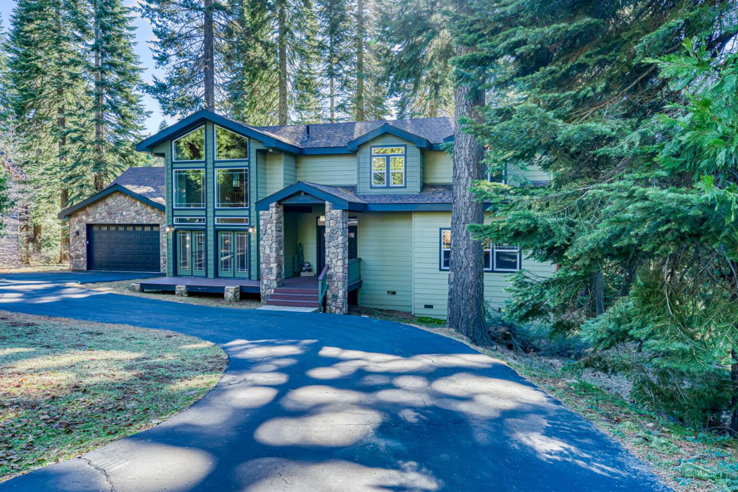 41891 Timber Ridge Rd, Shaver Lake, CA 93664