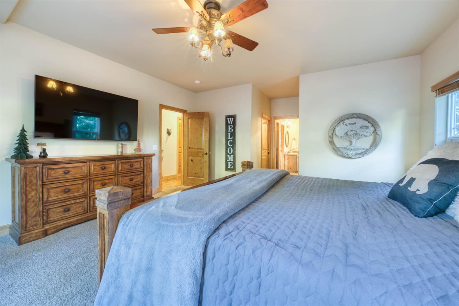 41891 Timber Ridge Rd, Shaver Lake, CA 93664