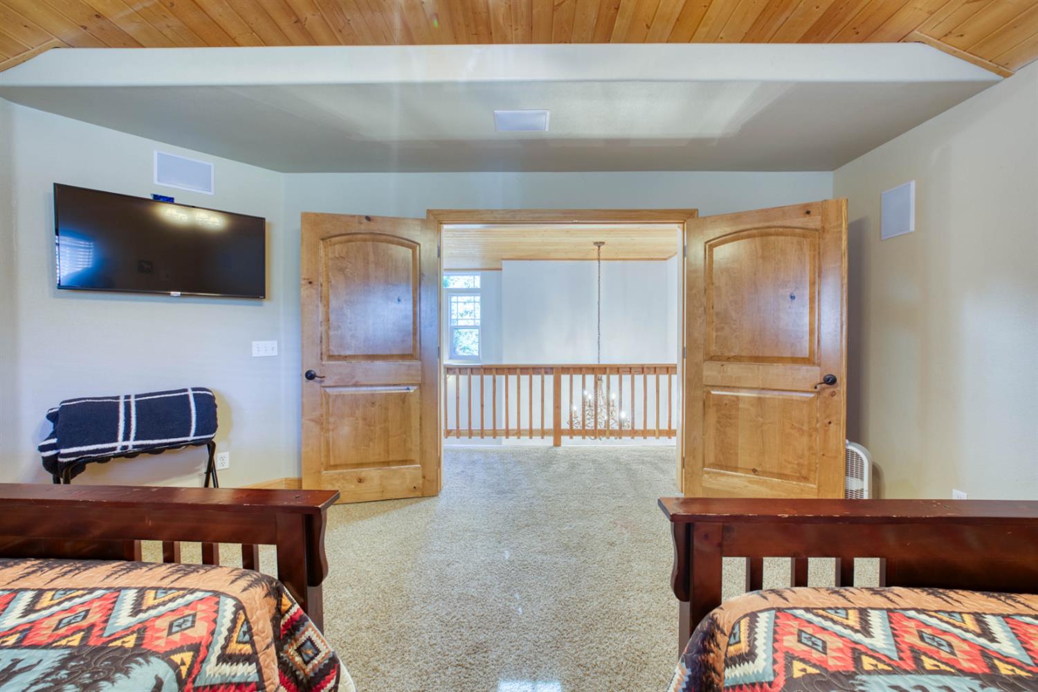 41891 Timber Ridge Rd, Shaver Lake, CA 93664