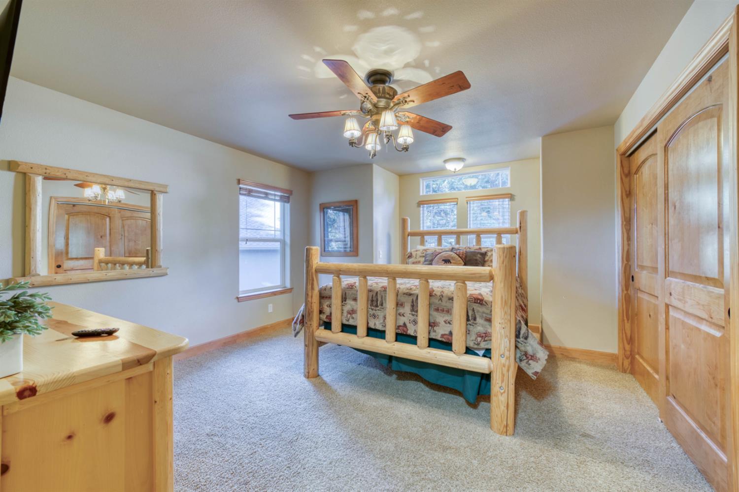 41891 Timber Ridge Rd, Shaver Lake, CA 93664