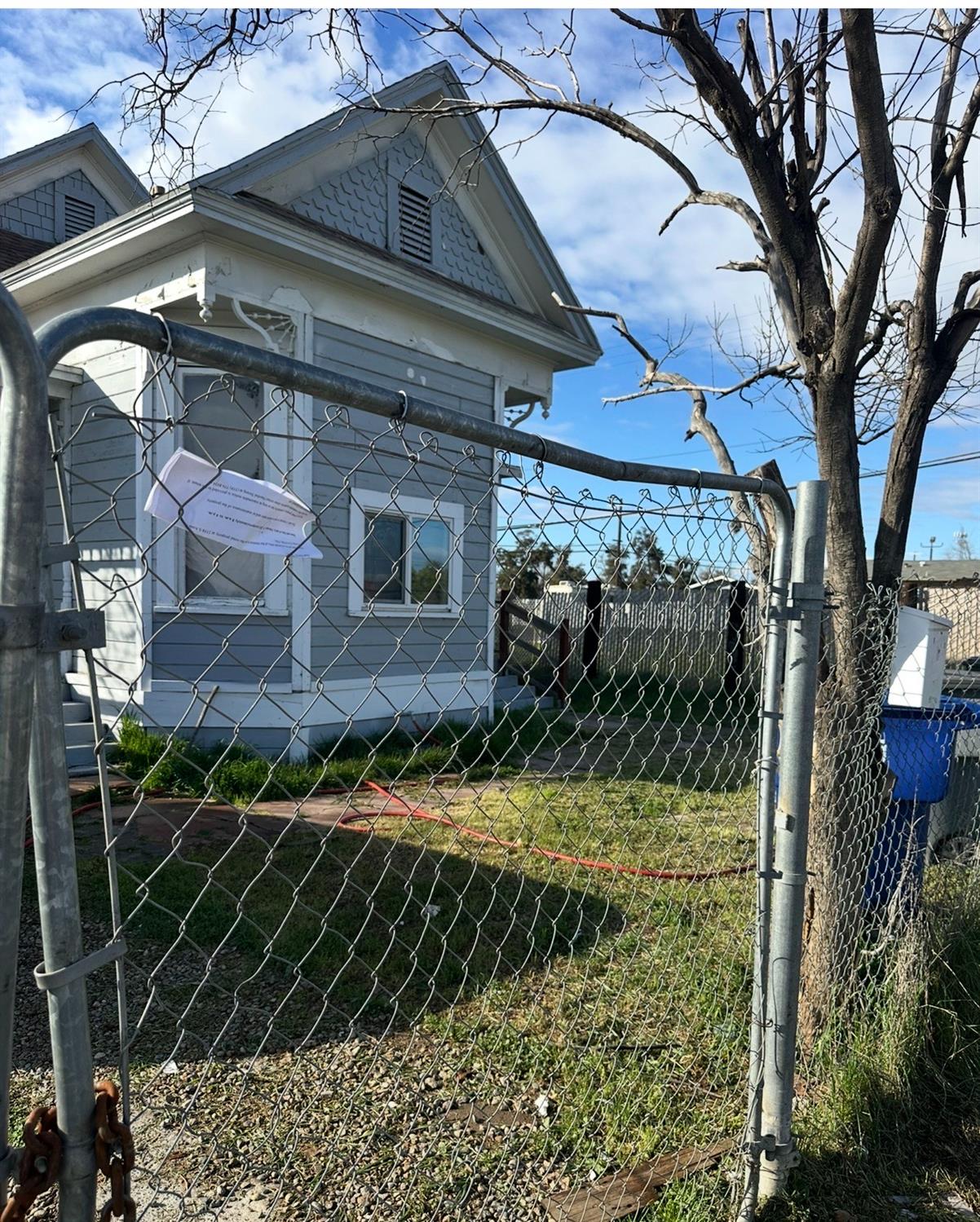 2358 S Anna St, Fresno, CA 93701