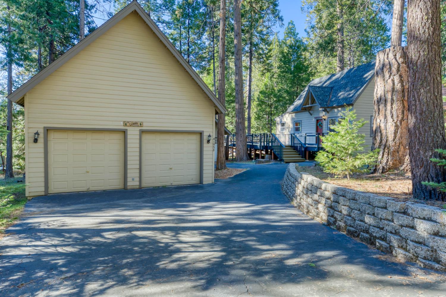 41958 Aspen Rd, Shaver Lake, CA 93664