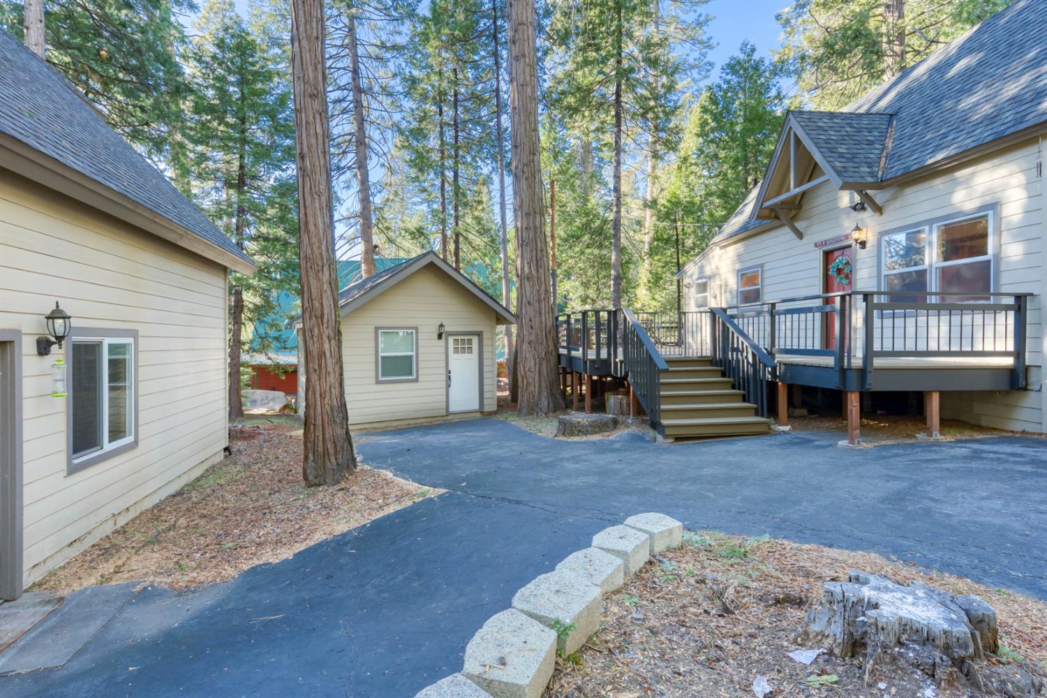 41958 Aspen Rd, Shaver Lake, CA 93664