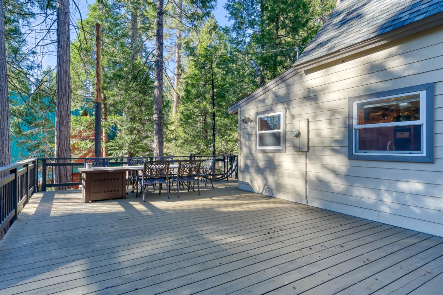 41958 Aspen Rd, Shaver Lake, CA 93664