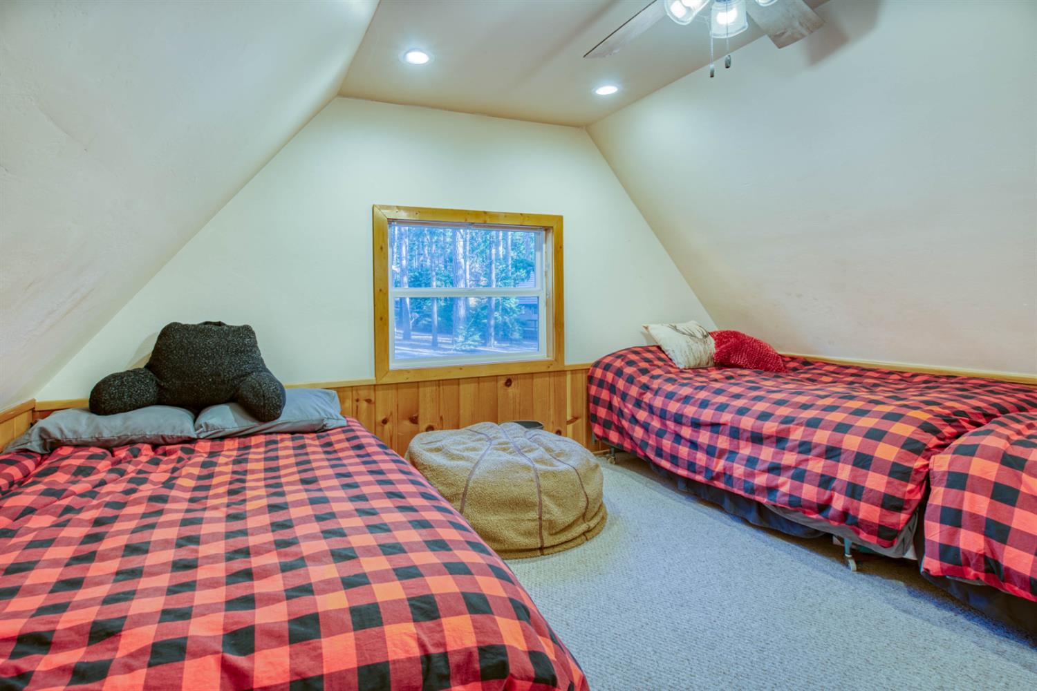 41958 Aspen Rd, Shaver Lake, CA 93664