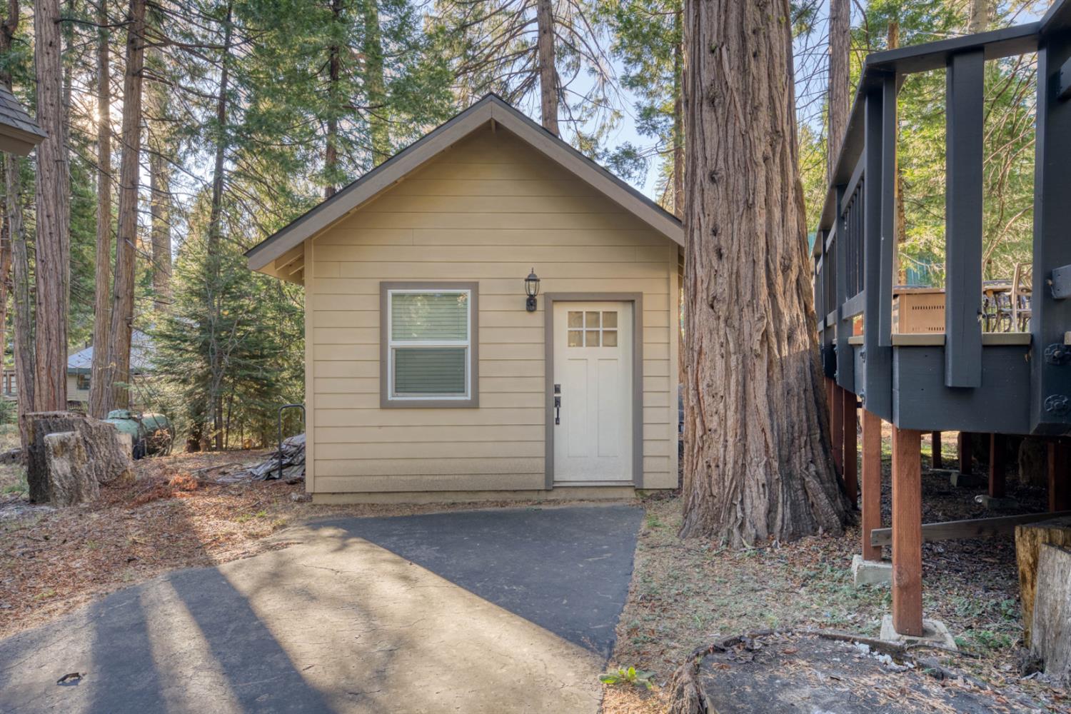 41958 Aspen Rd, Shaver Lake, CA 93664