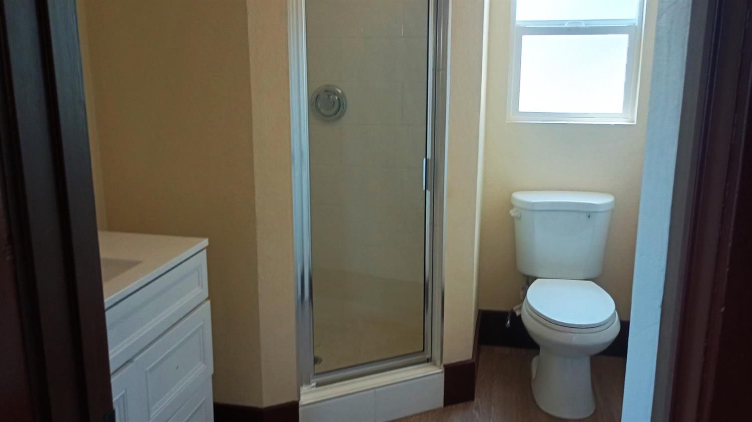 1327 N Ferger Ave, Fresno, CA 93728