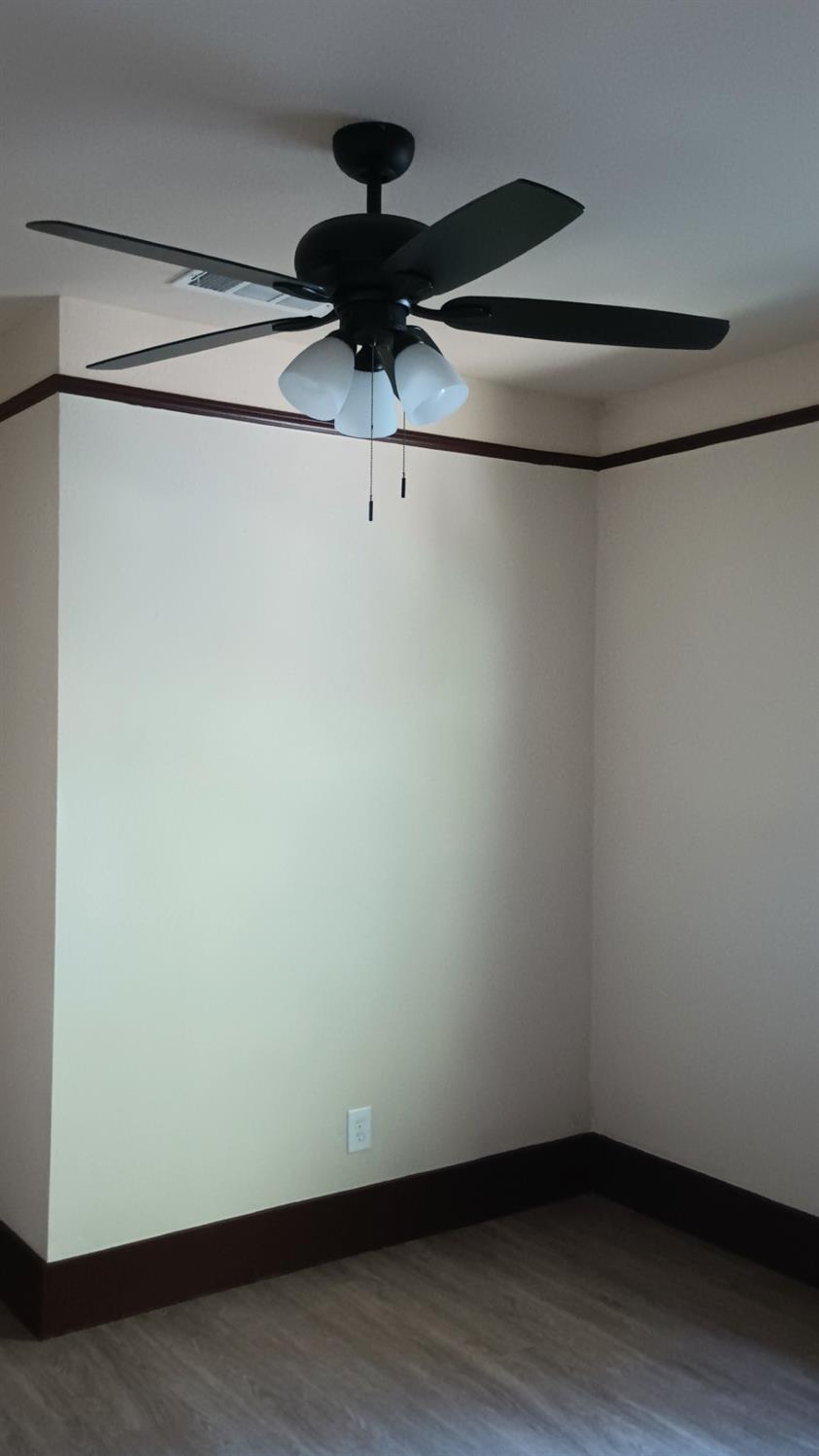 1327 N Ferger Ave, Fresno, CA 93728