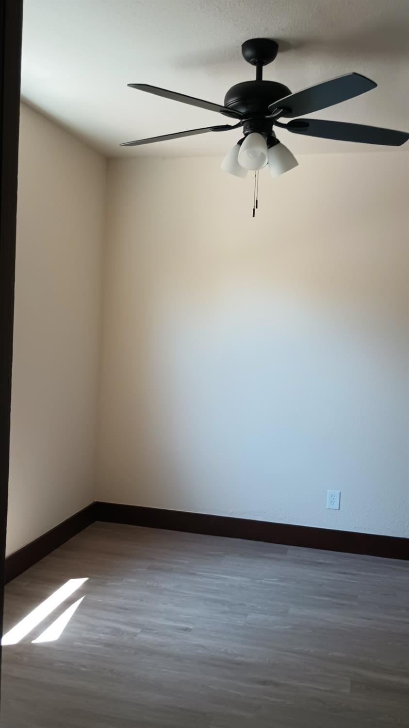 1327 N Ferger Ave, Fresno, CA 93728