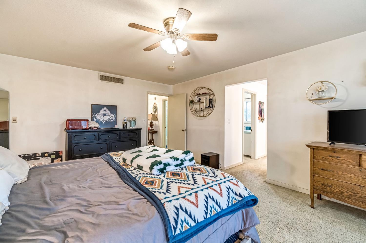 22179 Avenue 21, Madera, CA 93638