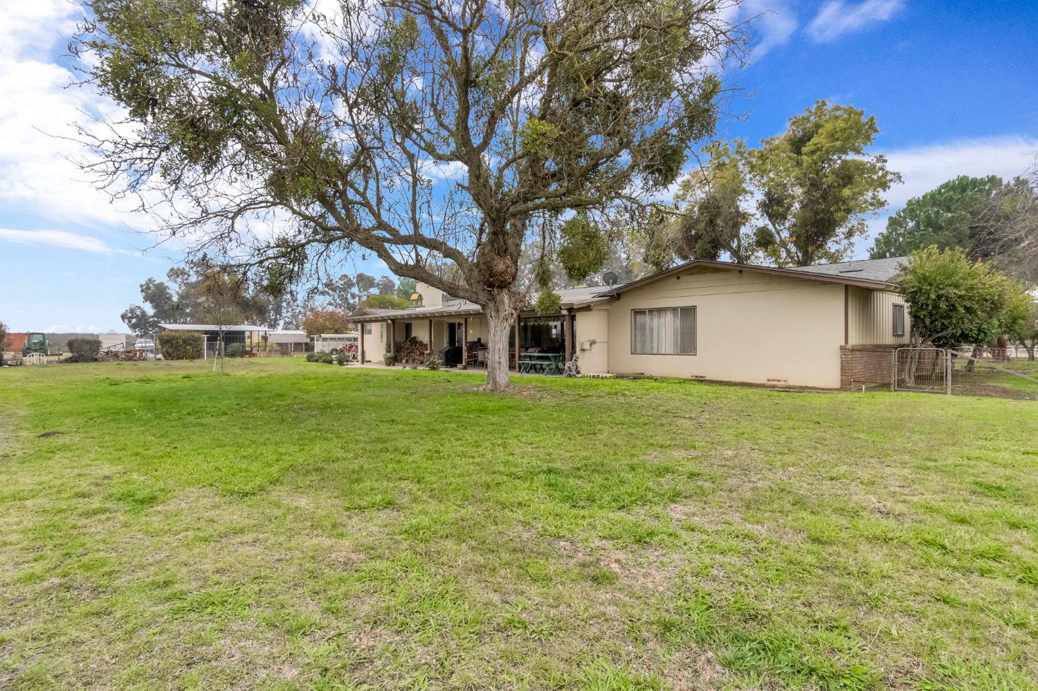 22179 Avenue 21, Madera, CA 93638