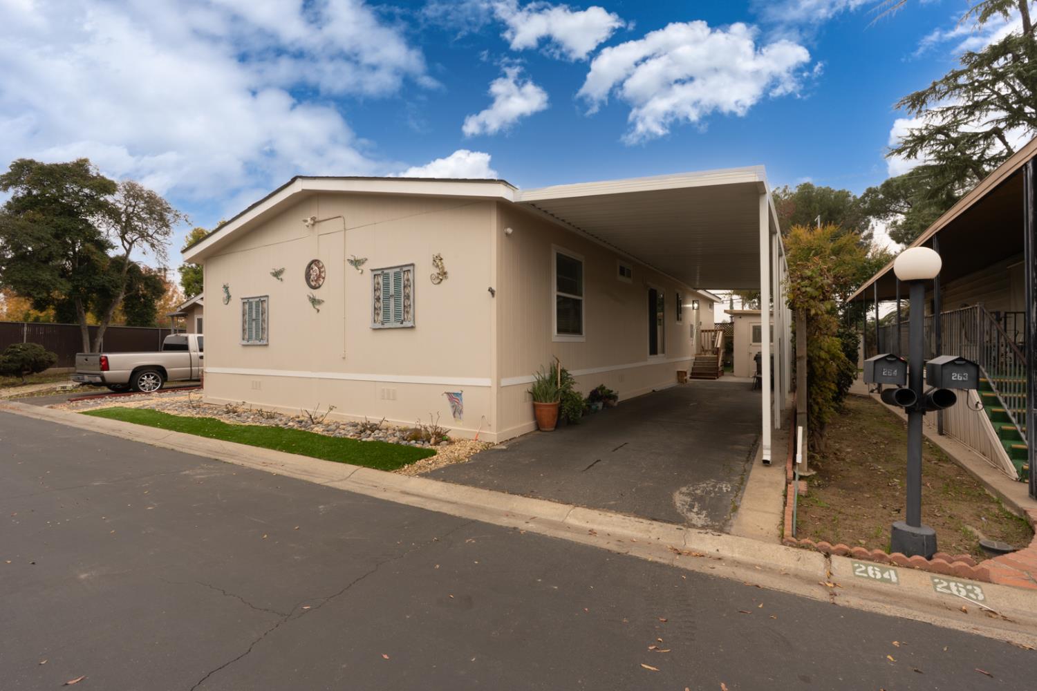 2706 W Ashlan Ave #264, Fresno, CA 93705