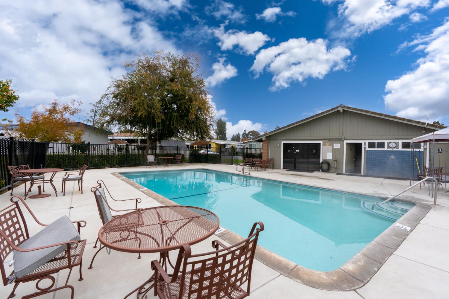 2706 W Ashlan Ave #264, Fresno, CA 93705