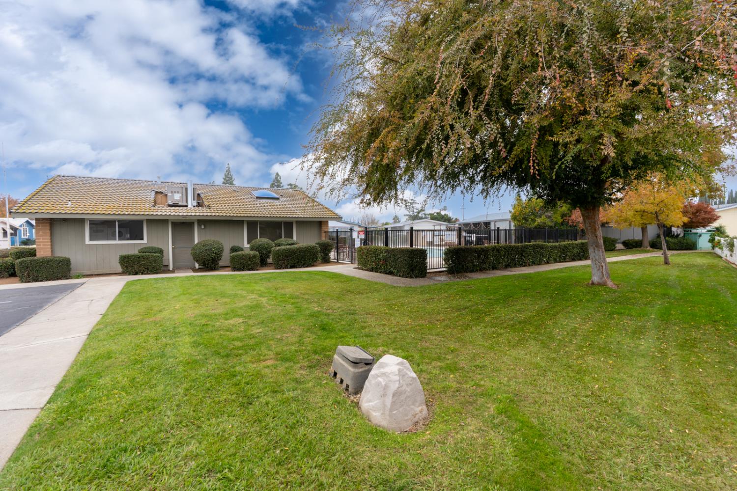 2706 W Ashlan Ave #264, Fresno, CA 93705