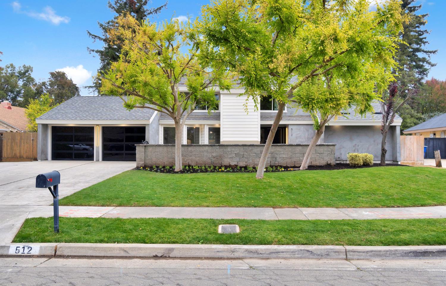 512 E Kelso Ave, Fresno, CA 93720