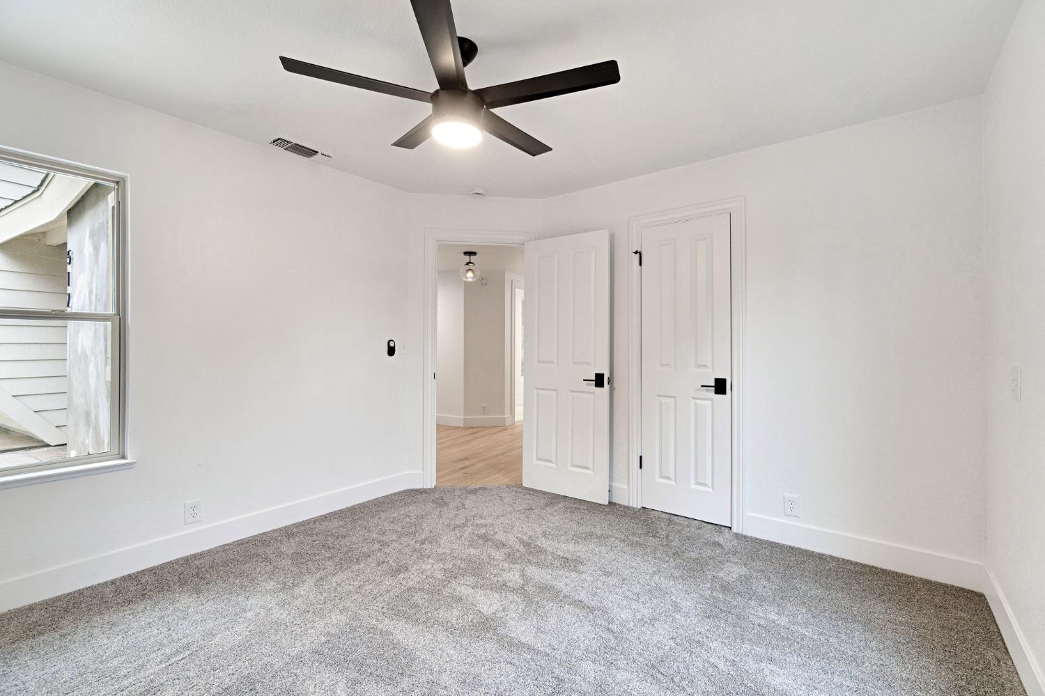 512 E Kelso Ave, Fresno, CA 93720