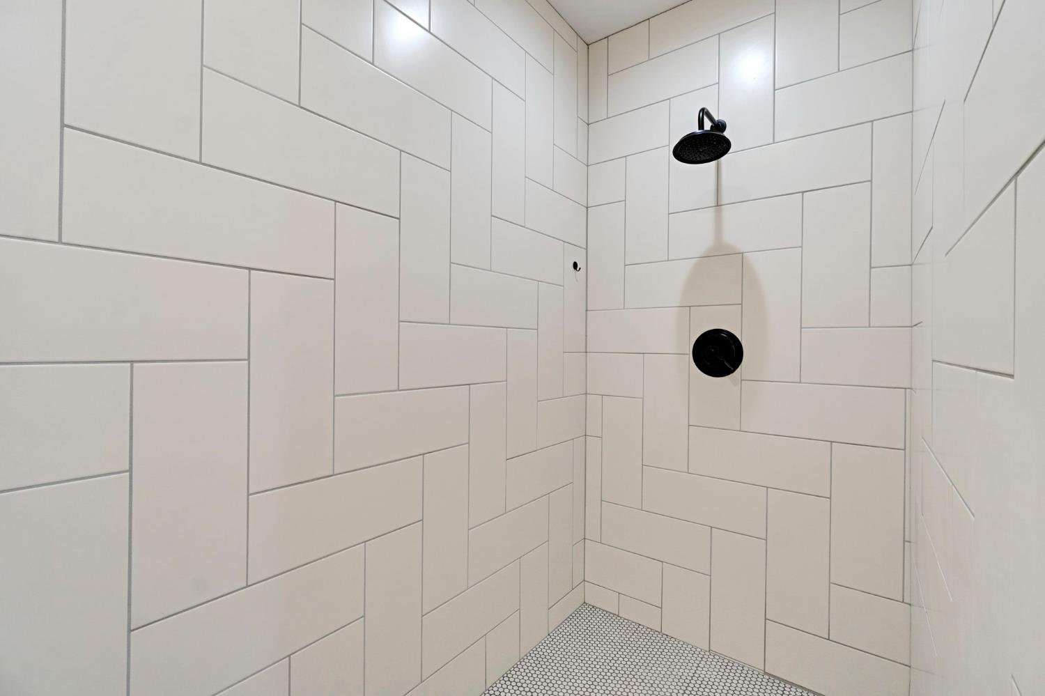 512 E Kelso Ave, Fresno, CA 93720