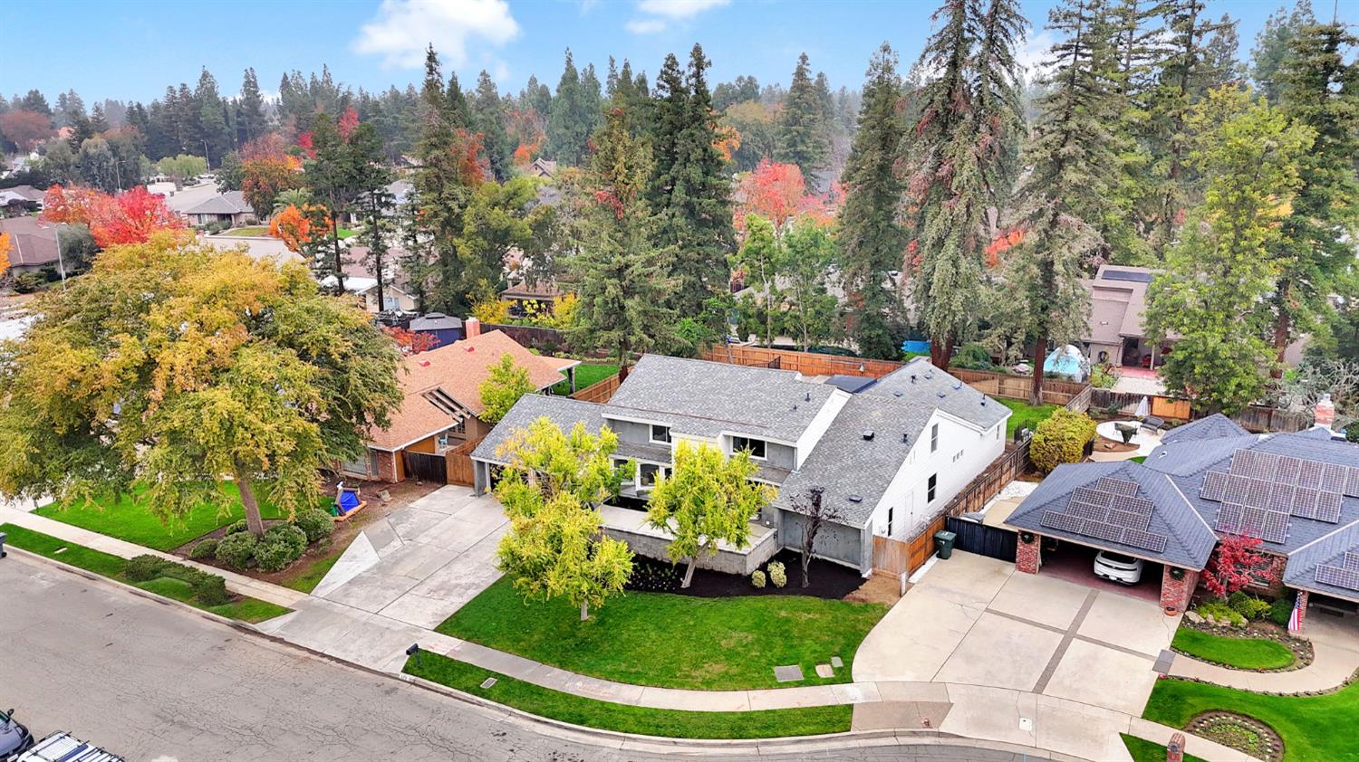 512 E Kelso Ave, Fresno, CA 93720