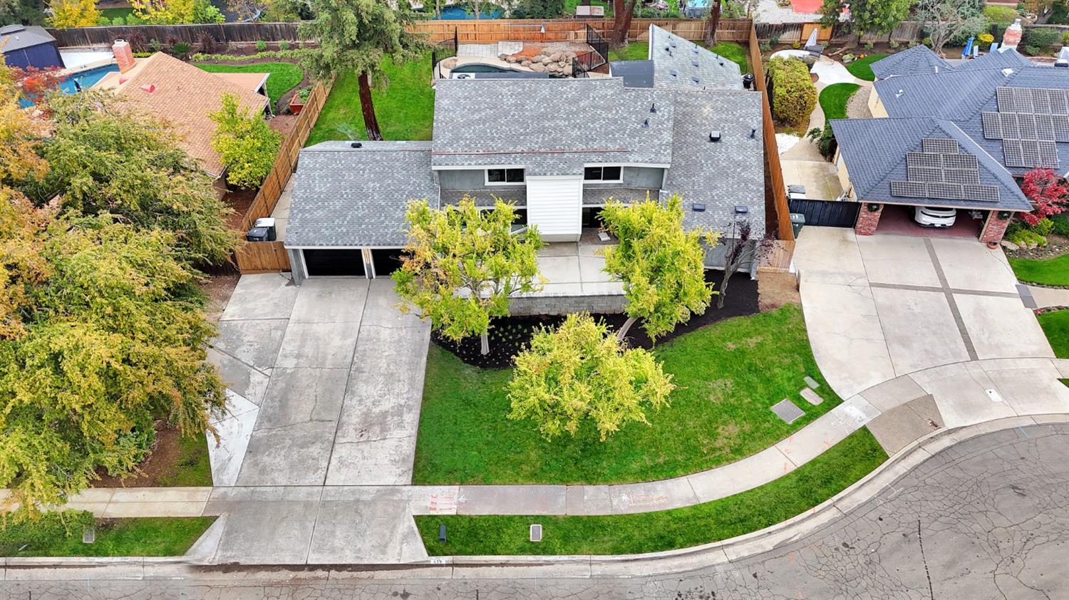 512 E Kelso Ave, Fresno, CA 93720