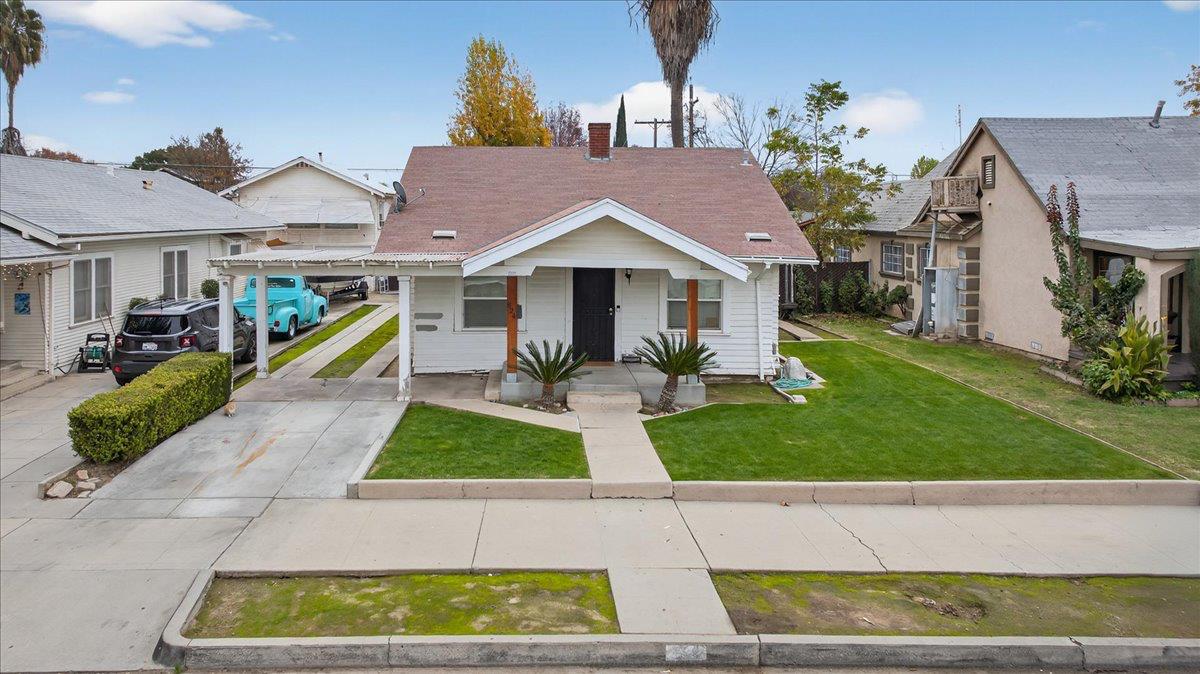 824 Hoag Ave, Sanger, CA 93657
