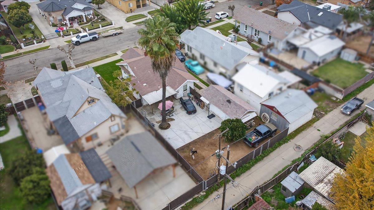 824 Hoag Ave, Sanger, CA 93657