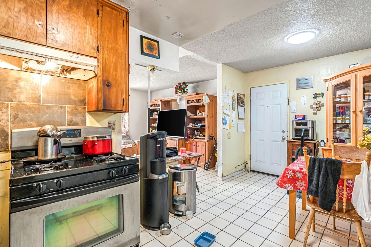 2028 Thompson Ave, Selma, CA 93662