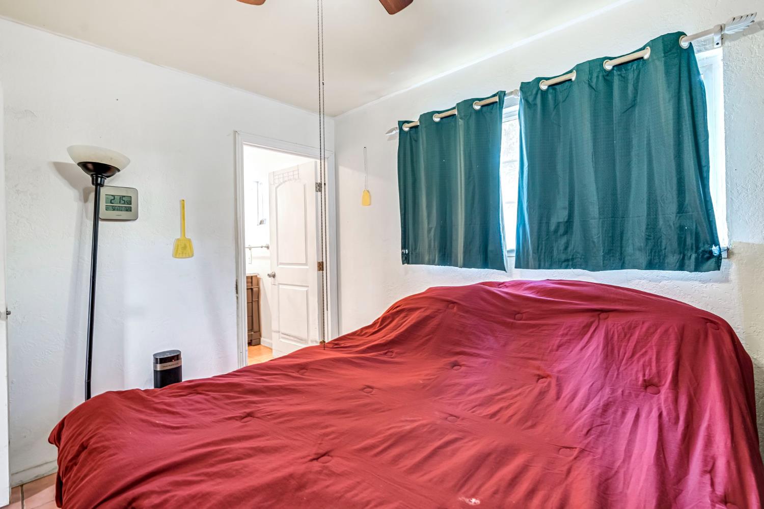 2028 Thompson Ave, Selma, CA 93662