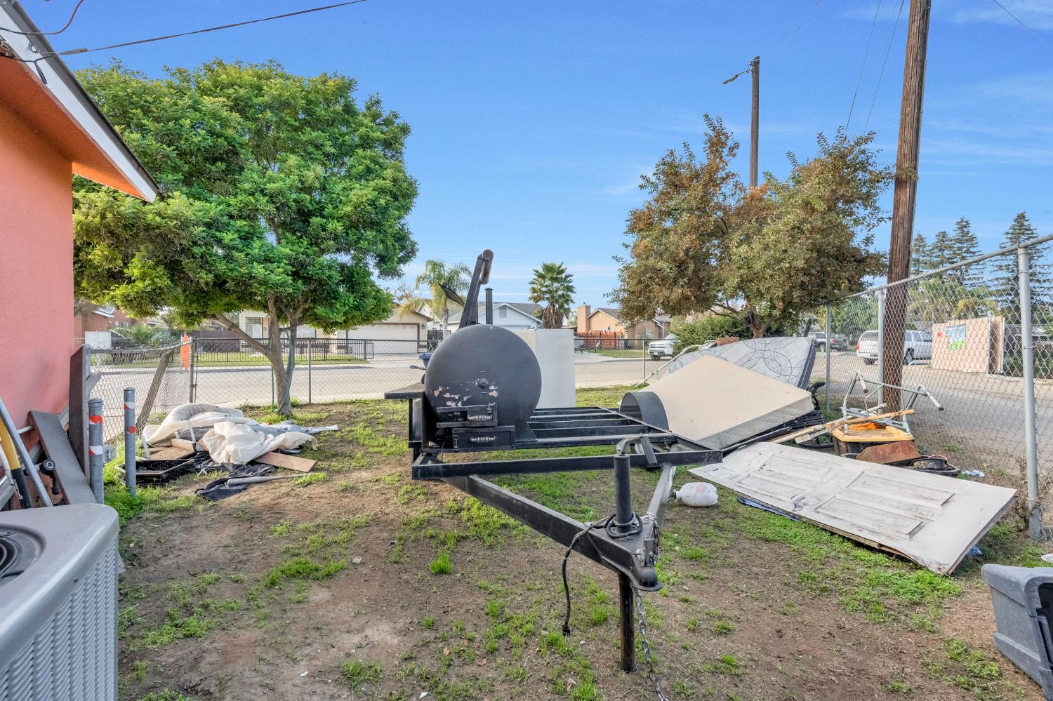 2028 Thompson Ave, Selma, CA 93662